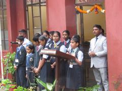 Patriotic Songs by School Choir
