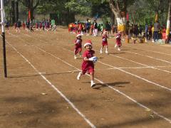 Nursery - Santa Claus Race